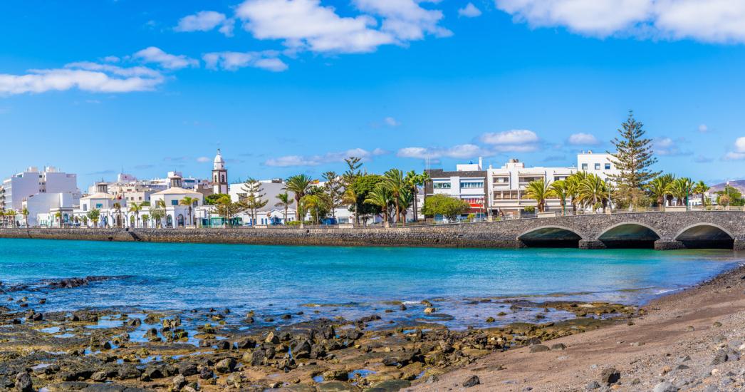 Lanzarote_arrecife.jpg