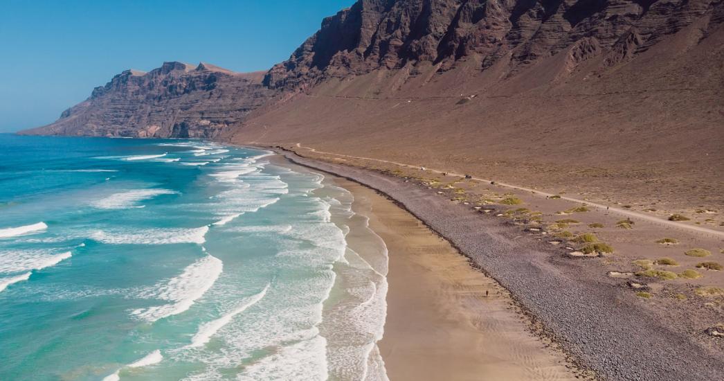Lanzarote_Famara beach 2.jpg