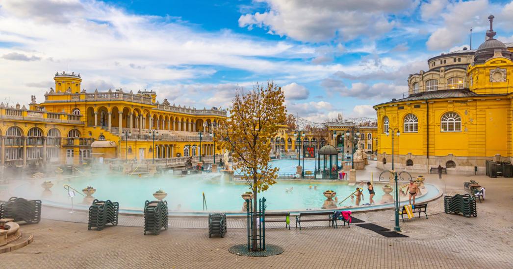 Donau Boedapest Thermen.jpg