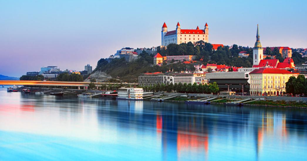 Donau Slovakije Bratislava (2).jpg