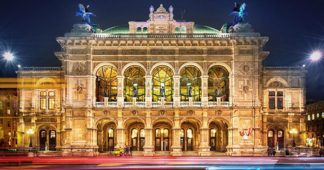 Donau Wenen Opera.jpg