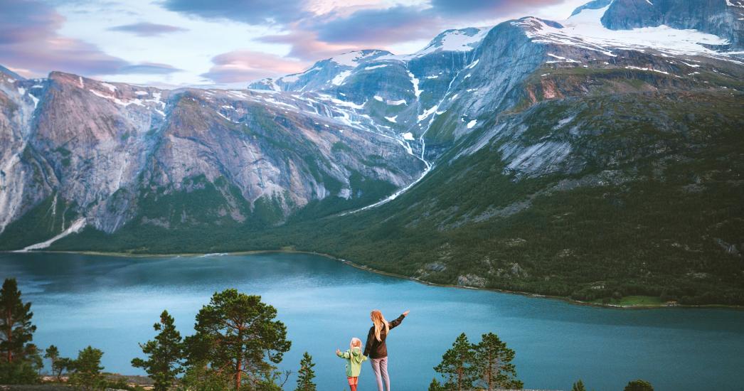Family Cruise Noorse Fjorden.jpg