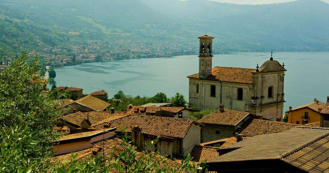 Italië Lago d'Iseo Sale Marasino (2).jpg