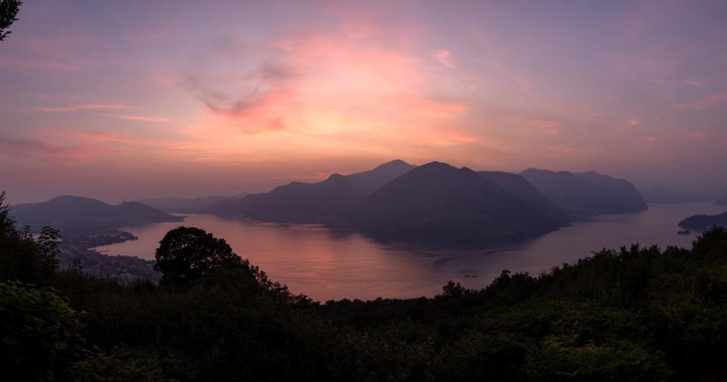 Italië Lago d'Iseo Sunset (1).jpg