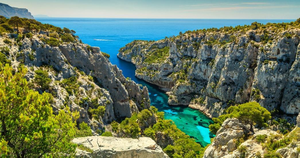 MARSEILLE CALANQUE.jpg