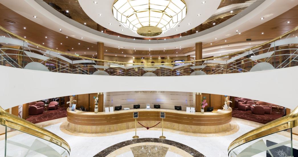 MSC Opera - hal
