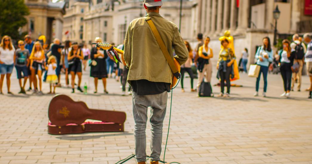 UK Londen Straatmuzikant.jpg