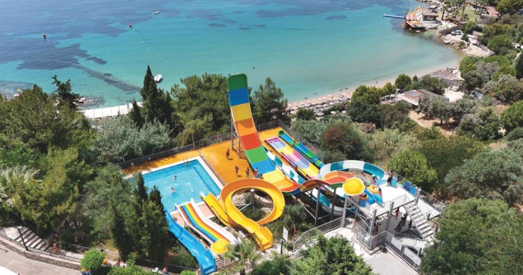 Sealight resort